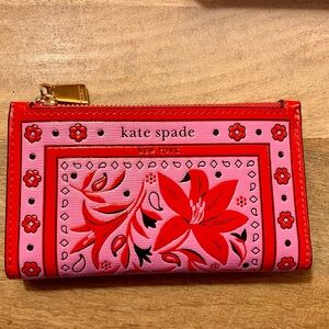 Kate Spade Morgan Small Pink Multi Bandana Embossed Bifold Wallet w/Tag RET $118